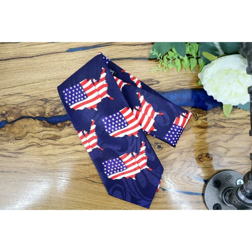 Steven Harris Patriotic American Flags United State Necktie, Collectible